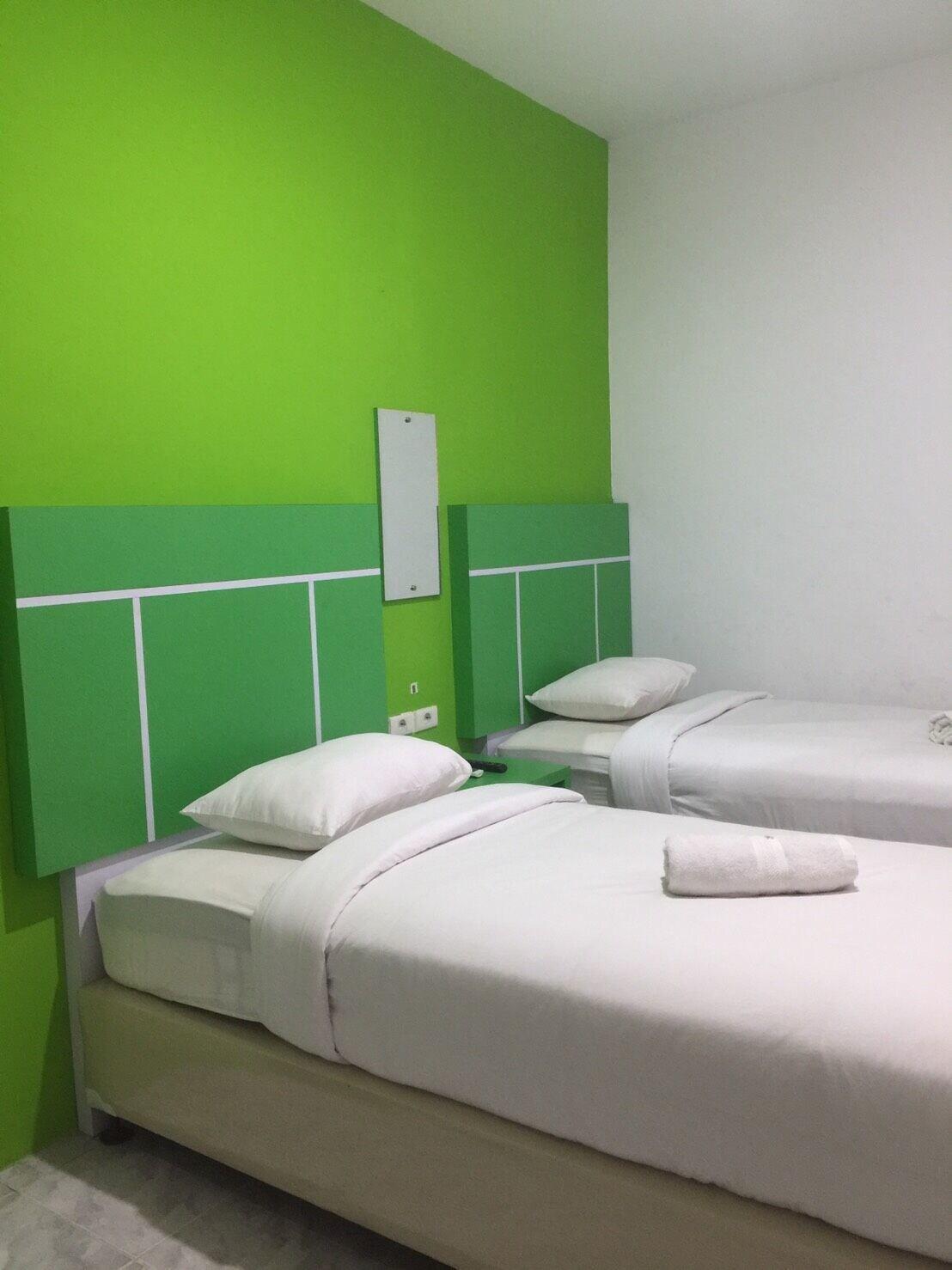 Oyo 1825 Marcopolo Homestay Pekanbaru Kültér fotó