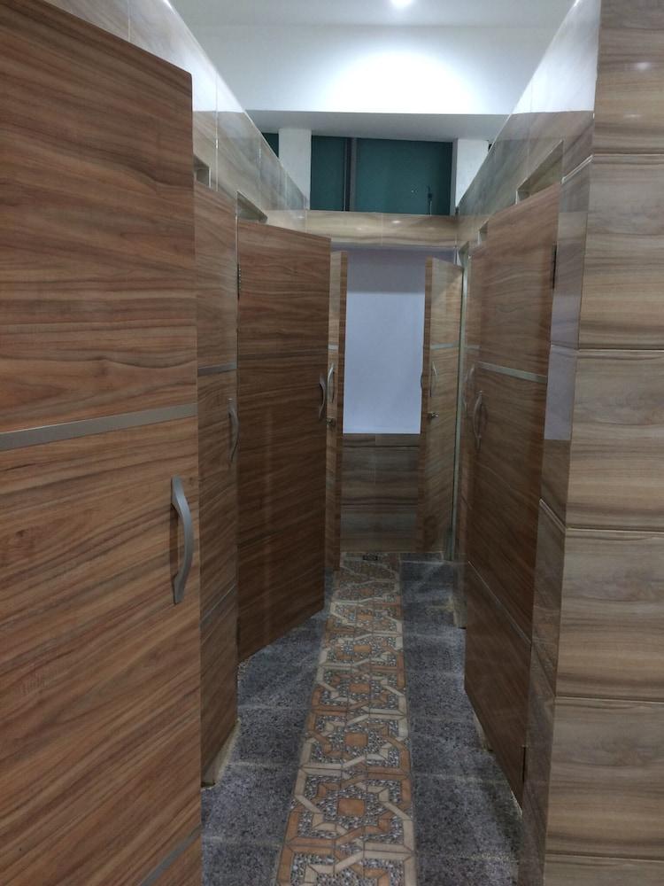 Oyo 1825 Marcopolo Homestay Pekanbaru Kültér fotó